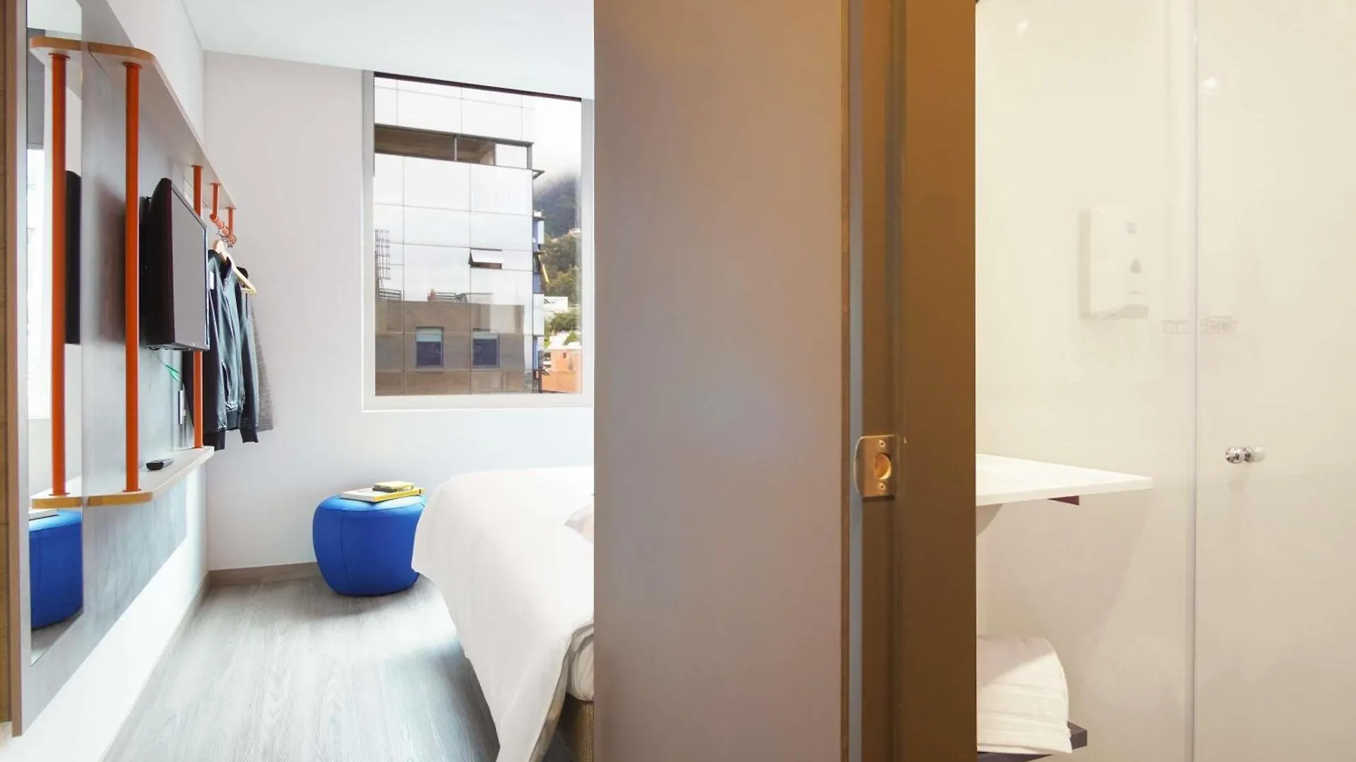 Ibis Budget Bogota Marly מלון